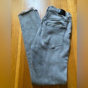 Express Super High Rise Stretch Skinny, grey, size 2R